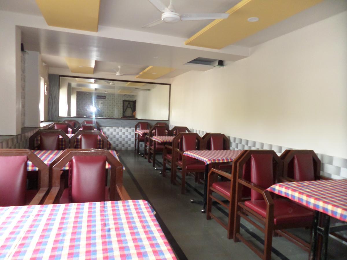 Hotel Sadanand Sāngli Εξωτερικό φωτογραφία