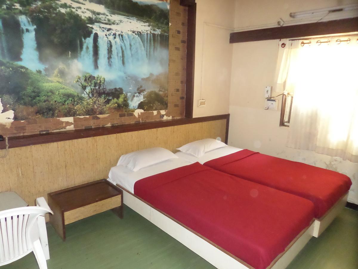 Hotel Sadanand Sāngli Εξωτερικό φωτογραφία