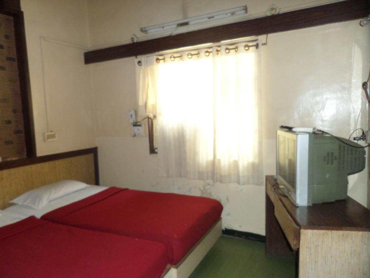 Hotel Sadanand Sāngli Εξωτερικό φωτογραφία