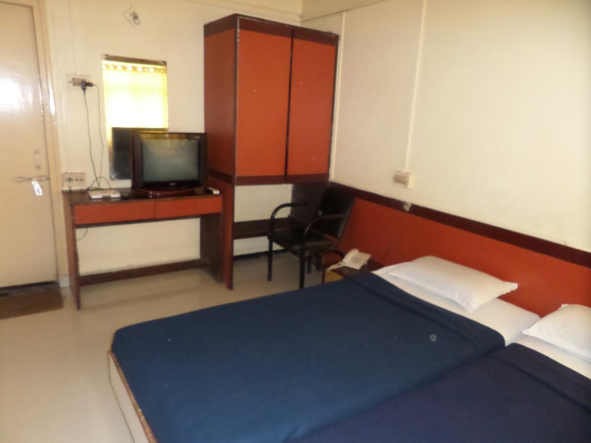 Hotel Sadanand Sāngli Εξωτερικό φωτογραφία